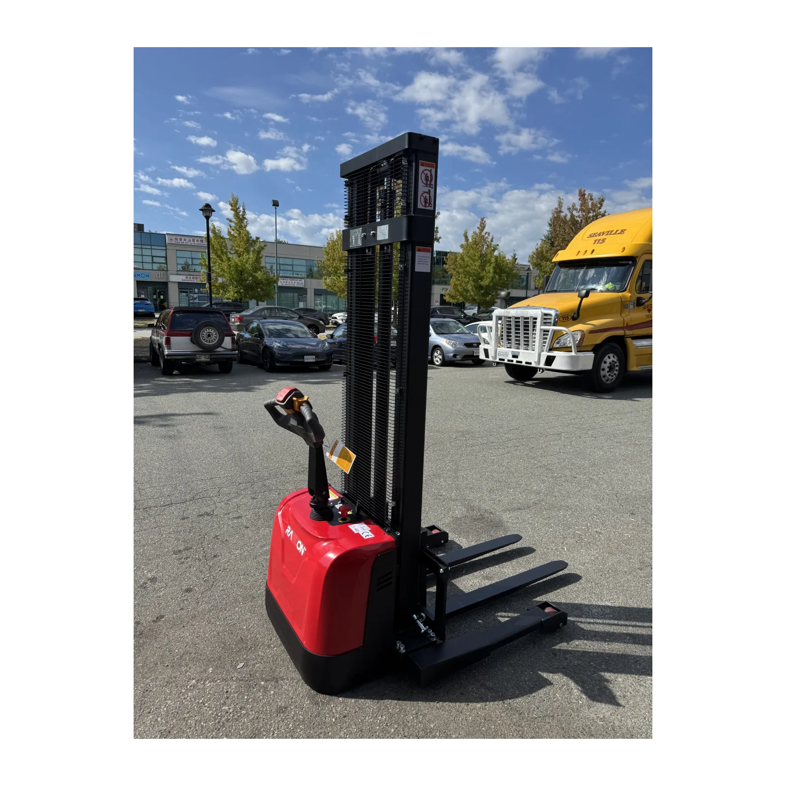 CTD15R 3,300 lb Electric Stacker with 137 in Lift Height product view 2