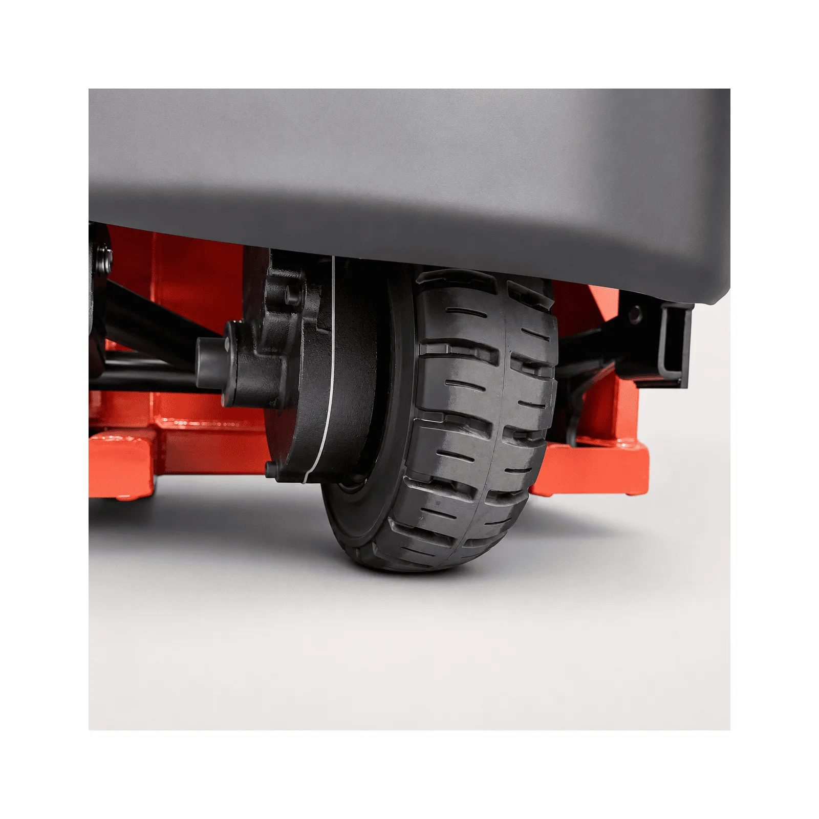 Raelon MN-01 electric pallet jack, rubber drive wheel detail