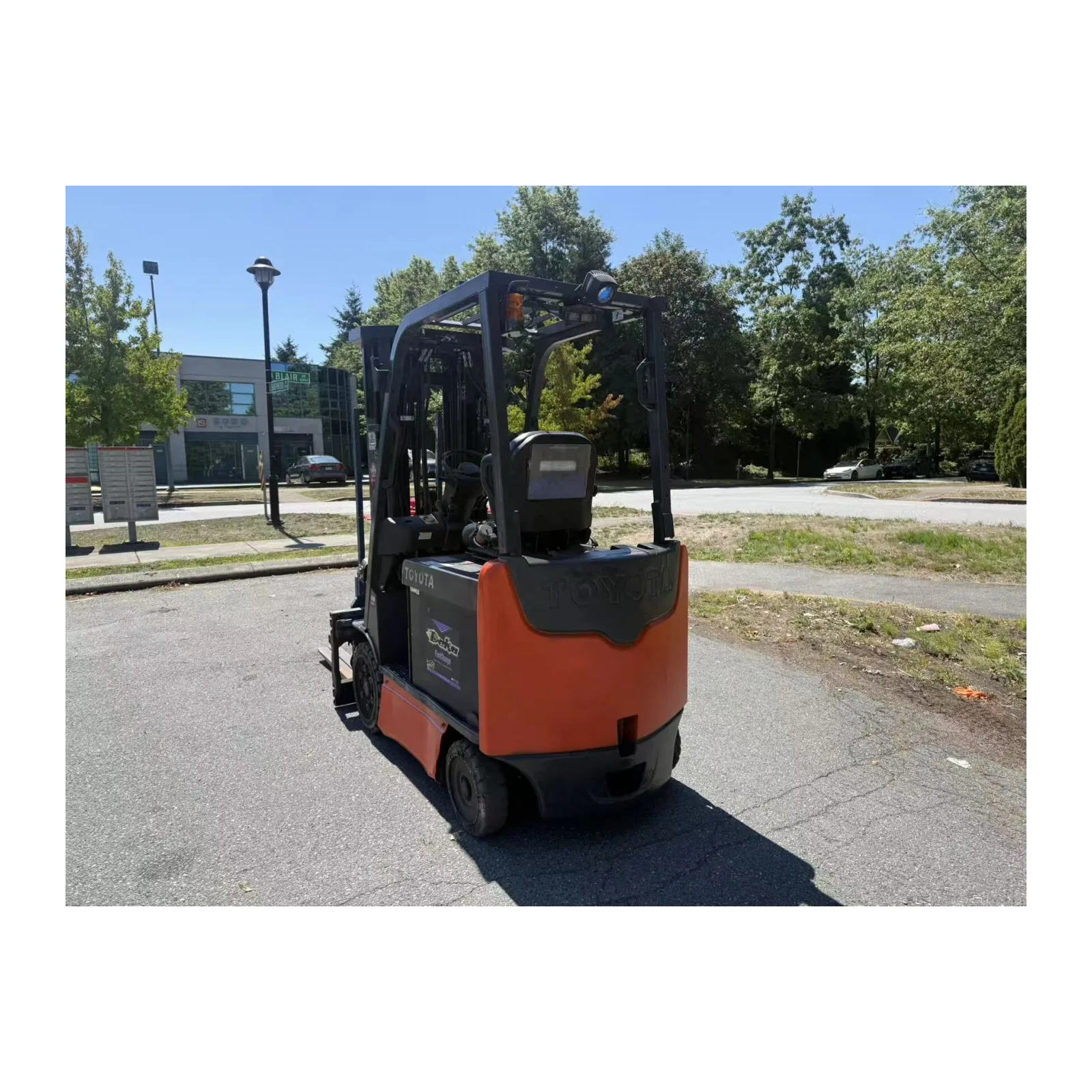 Toyota forklift, left side view