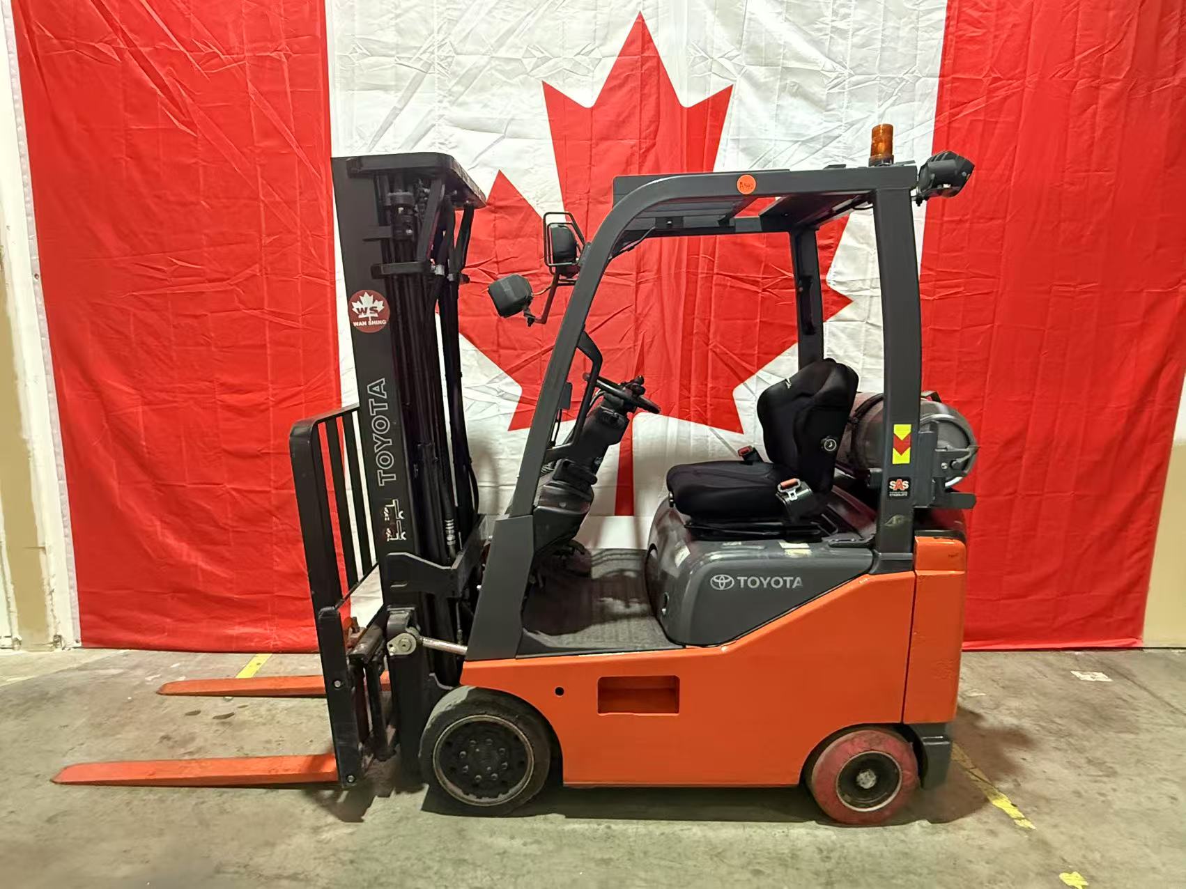 5500lbs Toyota Electric Forklift-D566